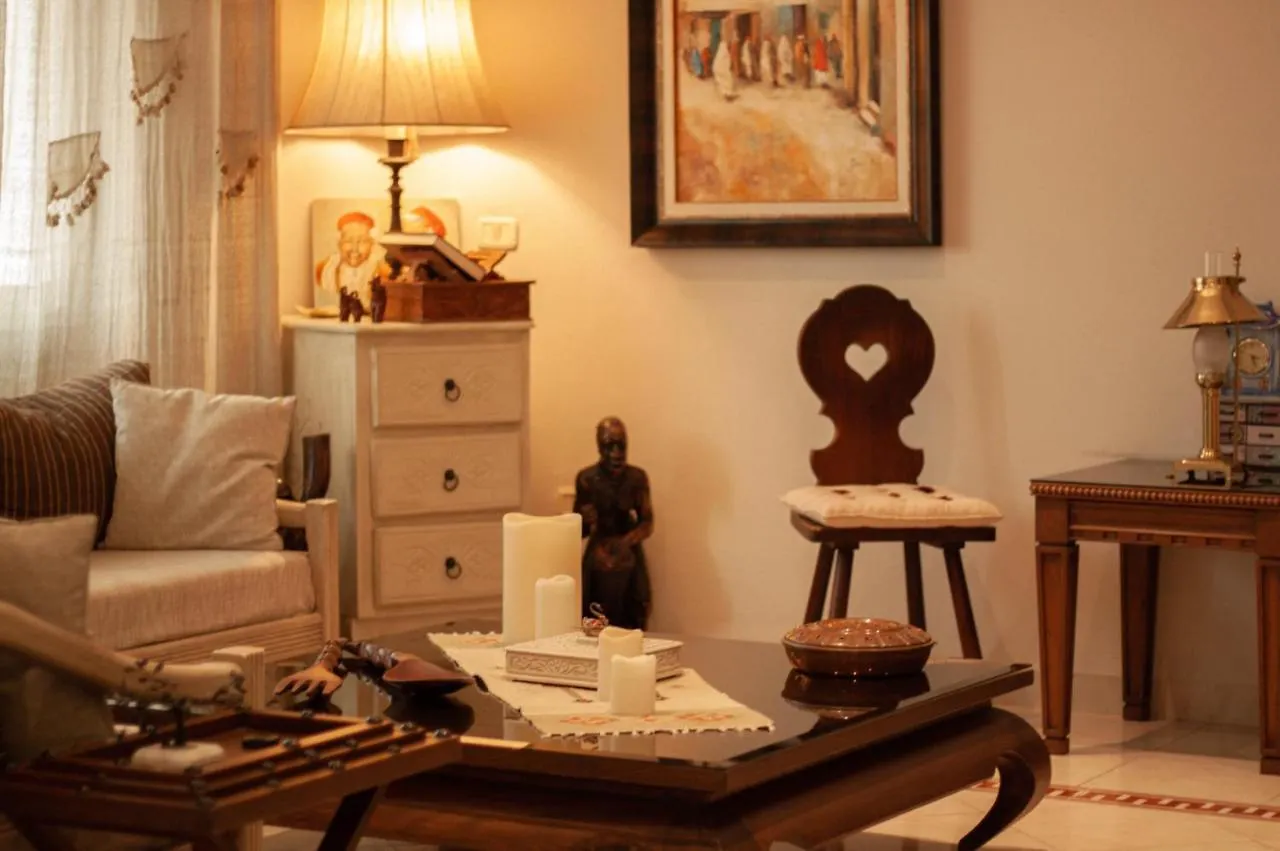 Homestay Charming Suite Central To Downtown And Airport Le Bardo